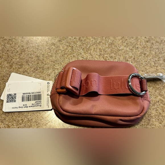 New Lululemon Everywhere Belt Bag Nano DCOP in Pink - Picture 4 of 4